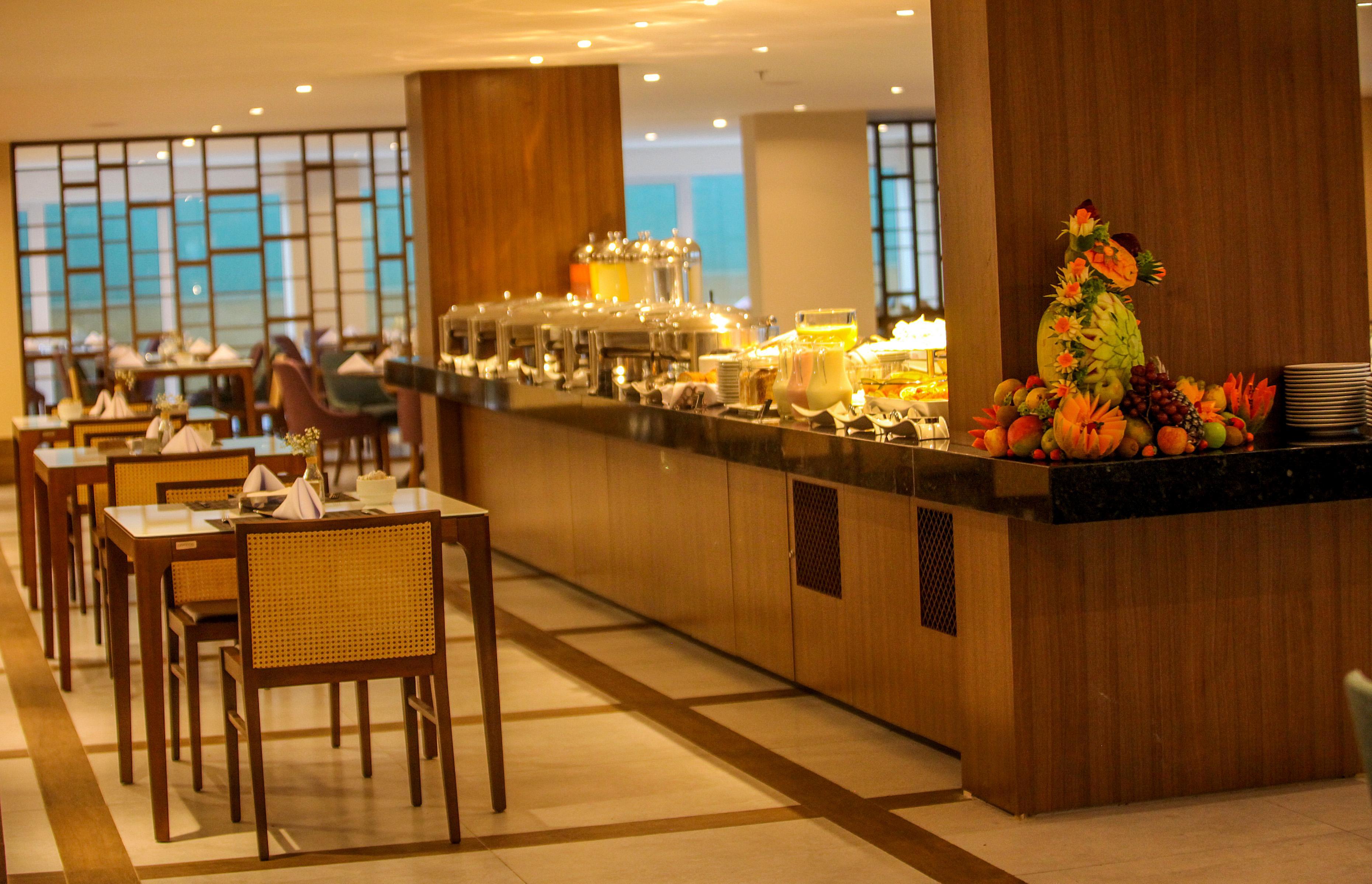豪华马雷洛酒店 福塔雷萨 外观 照片 The buffet at the hotel