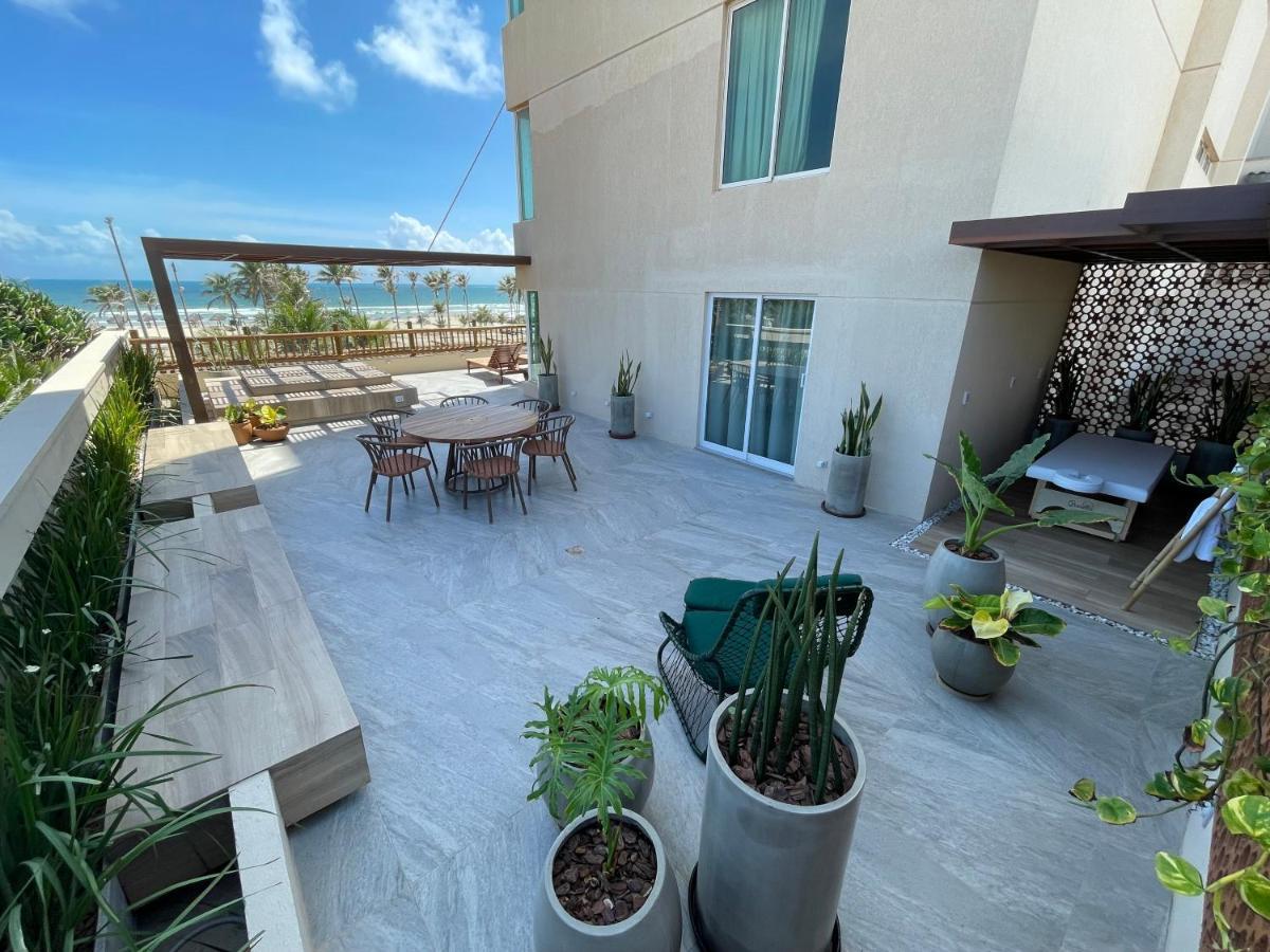 豪华马雷洛酒店 福塔雷萨 外观 照片 Rooftop terrace at a luxury hotel in Cancun, Mexico
